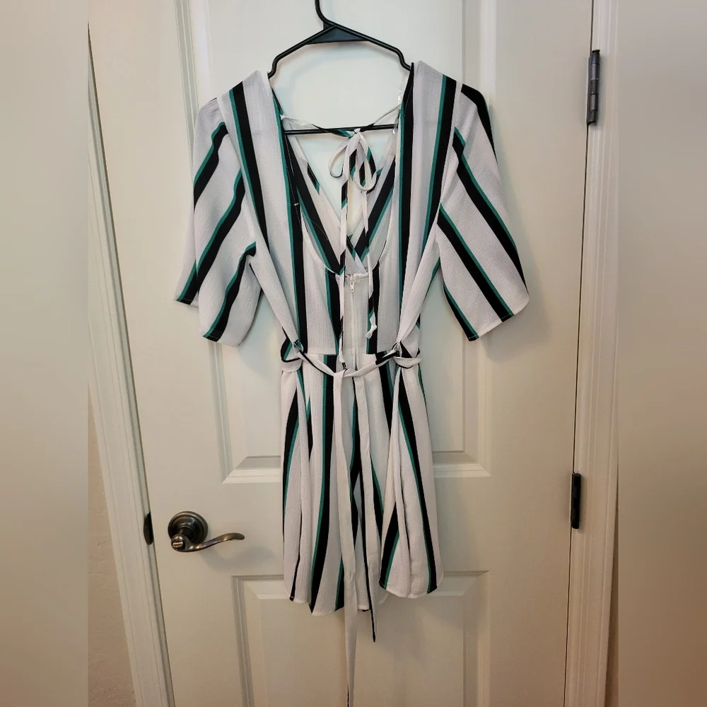 Romper - Picture 2 of 2